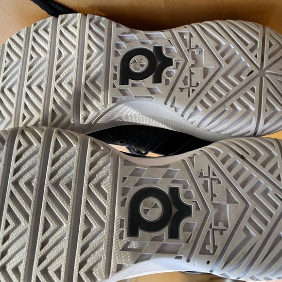 NIKE KD Trey 5 VII Size 12C - Picture 6 of 6